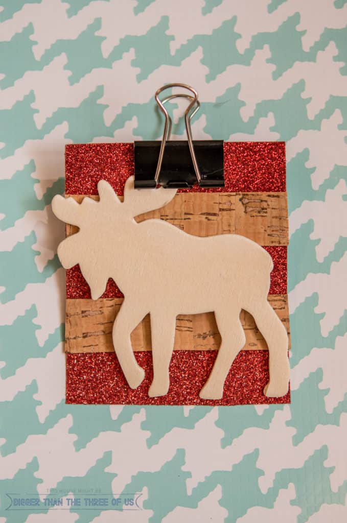 Make this simple moose ornament out of scraps! Pop over to see how. 