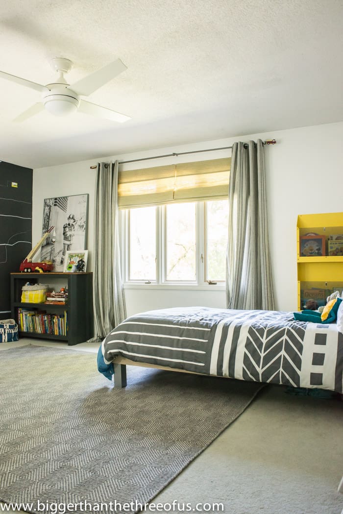 Must pin! This modern and bright boy rooms has lots of DIY tutorials!