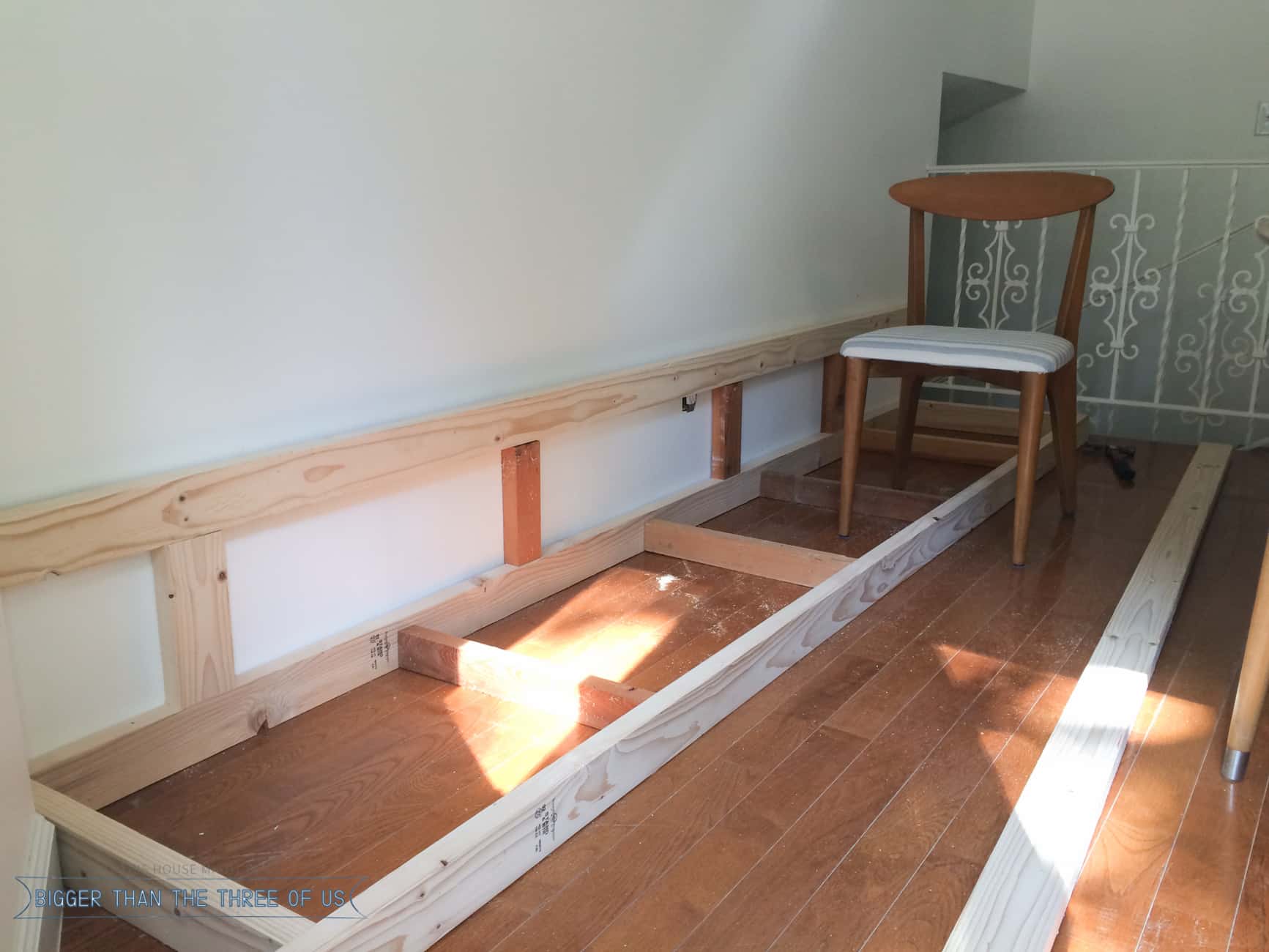 How to Add Kitchen Banquette Seating With This Banquette Bench