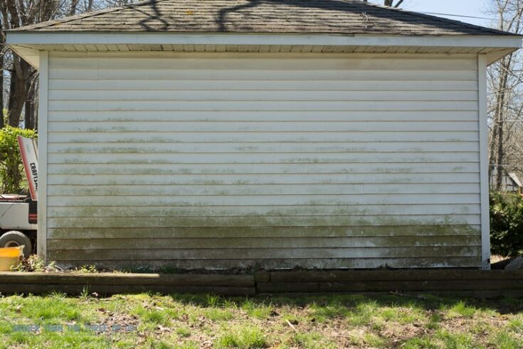 You can clean your siding without a power washer! It's not hard - click to find out exactly how to do it!