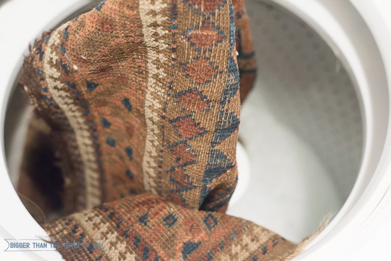 How to clean a vintage rug in the washing machine