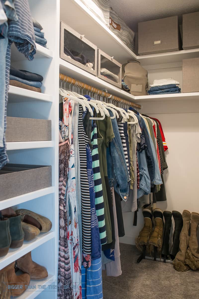 DIY Closet Makeover with lots of organization! 