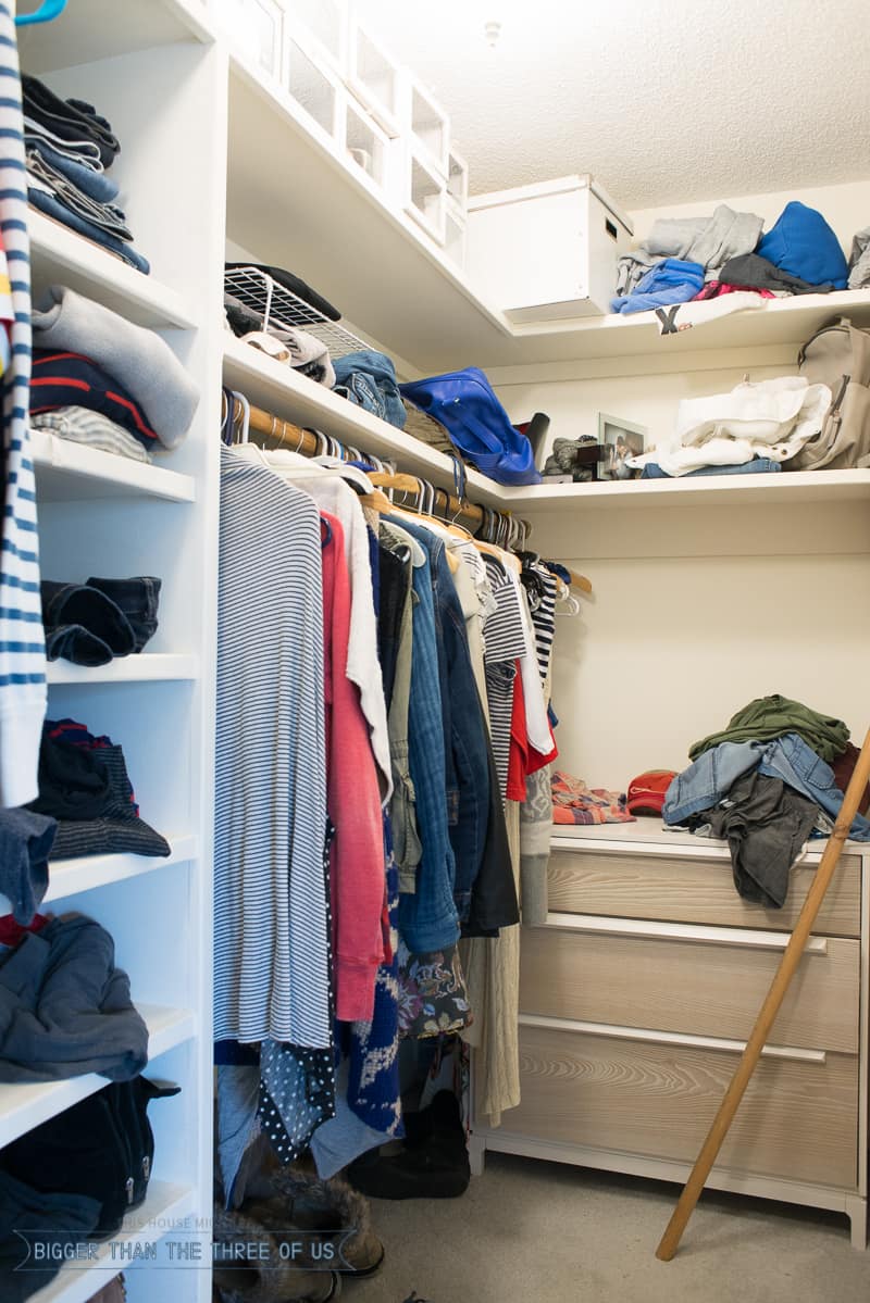 DIY Closet Makeover with loads of organization (BEFORE)