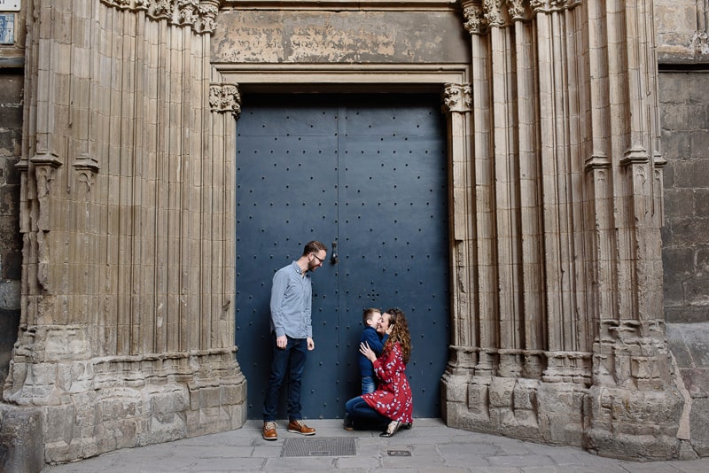 Family Photo Session in Barcelona with Carolina Sainz :: :: Kid-Friendly Things to Do In Barcelona