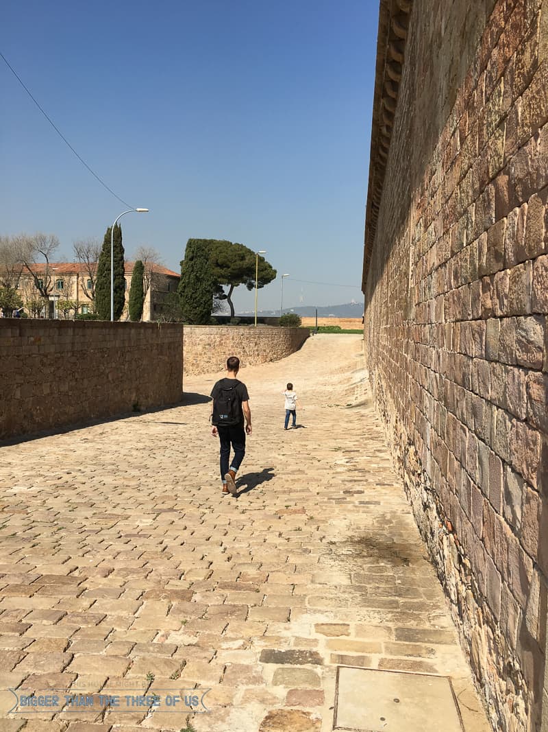 Cable Car and Castle (Castillo De Montjuic and Teleferic de Montjuic) :: Kid-Friendly Things to Do In Barcelona