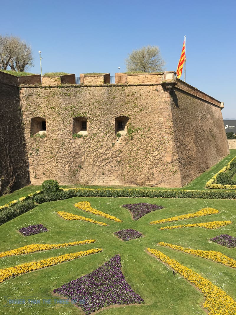 Cable Car and Castle (Castillo De Montjuic and Teleferic de Montjuic) :: Kid-Friendly Things to Do In Barcelona