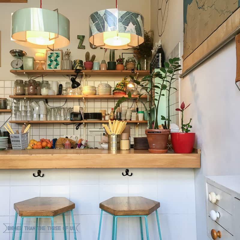 Cafe Cometa (good breakfast) in Barcelona :: Kid-Friendly Things to Do In Barcelona