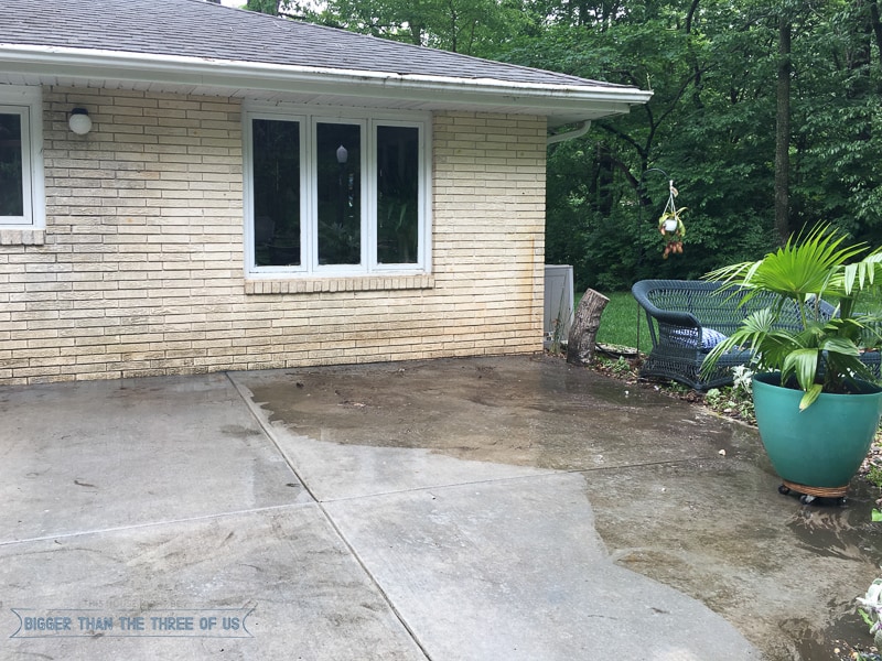 Power Washing the patio and the difference it makes