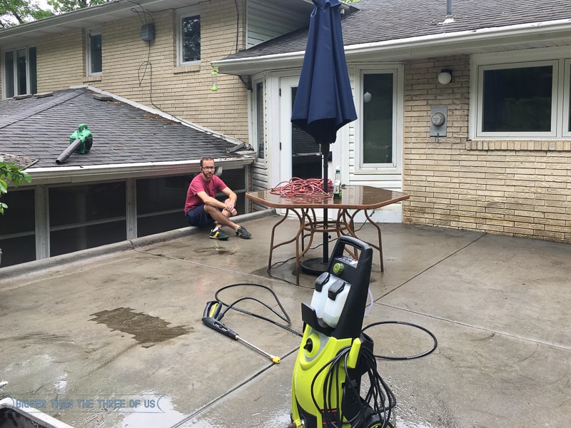 Power Washing the patio and the difference it makes 