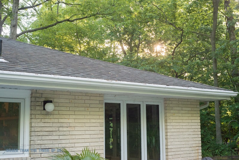 Replace gutters cost including downpouts