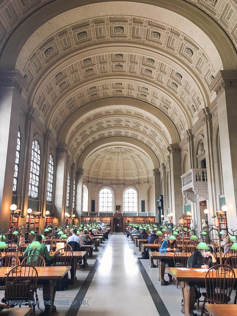 Boston Sightseeing - Walking through the Boston Public Library