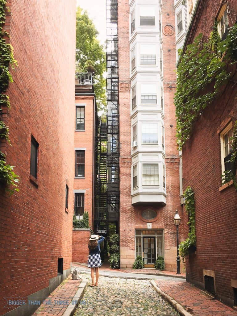 3 Days in Boston -- Where to Eat and What to See-Acorn Street in Beacon Hill