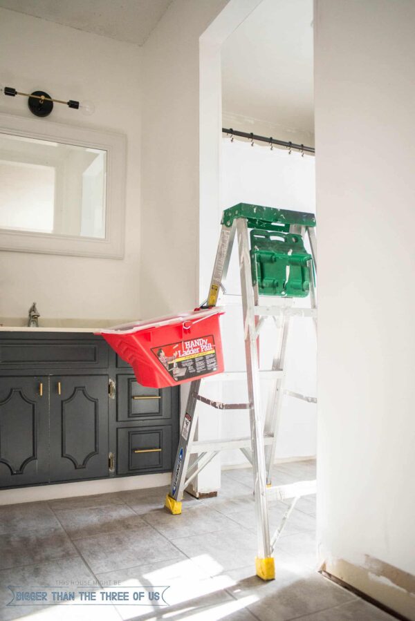 Painting The Bathroom Vanity And Walls For A High Impact Low Cost   Power Of Paint Bathroom Makeover On A Tiny Budget 1 Of 5 600x899 