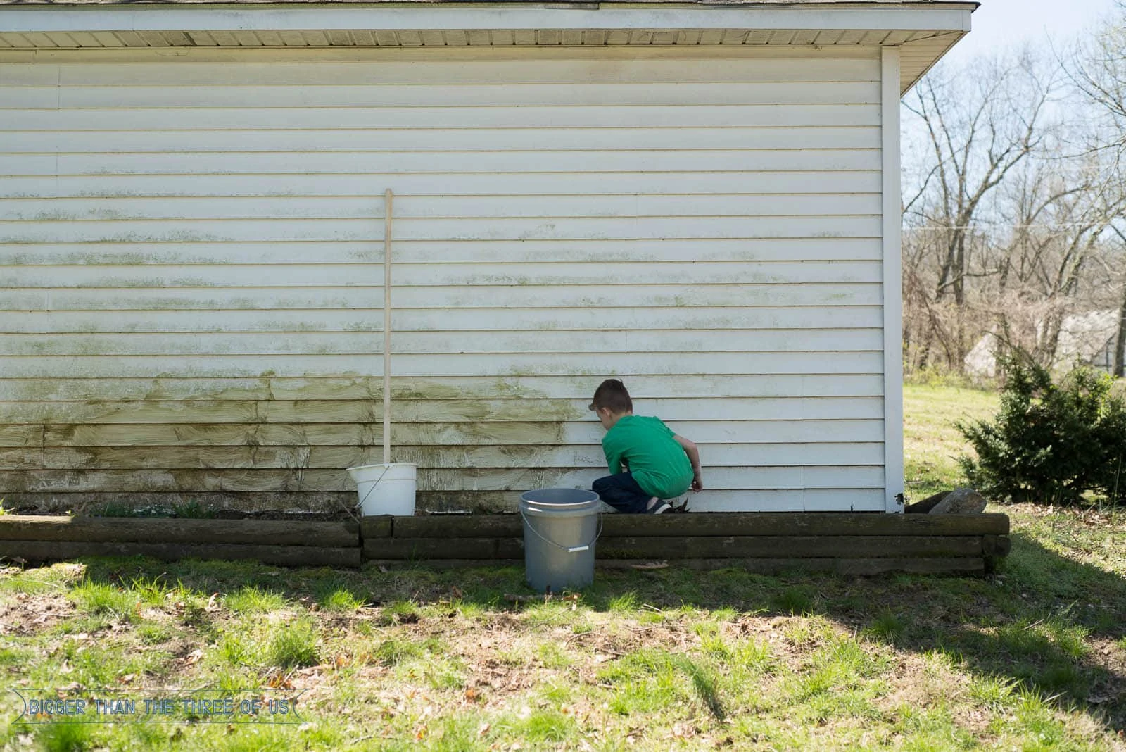 How to clean siding without a power washer. 