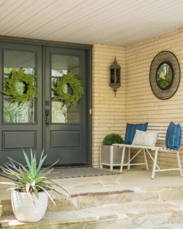 Spring and Summer Decorating Ideas for the Front Door