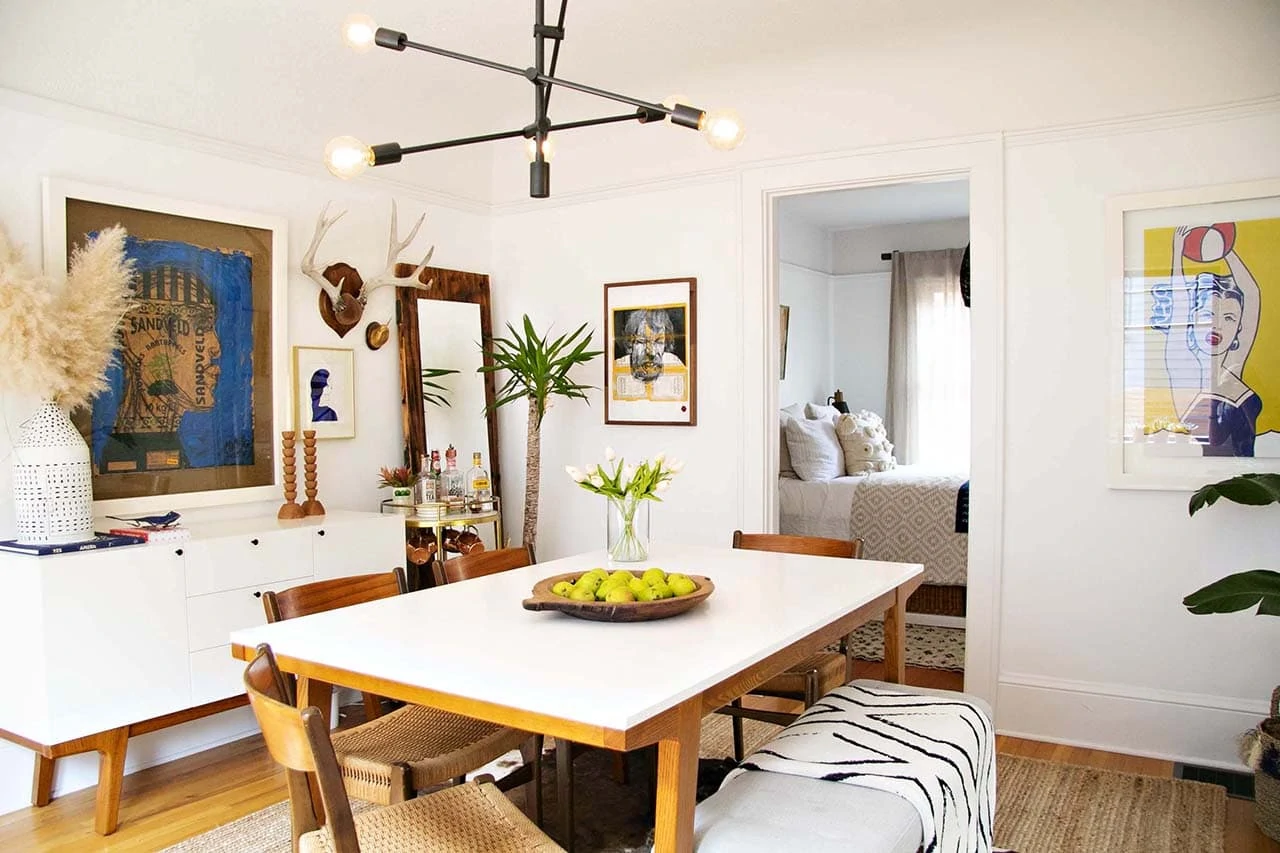 Staged house for sale. Photo of dining room 