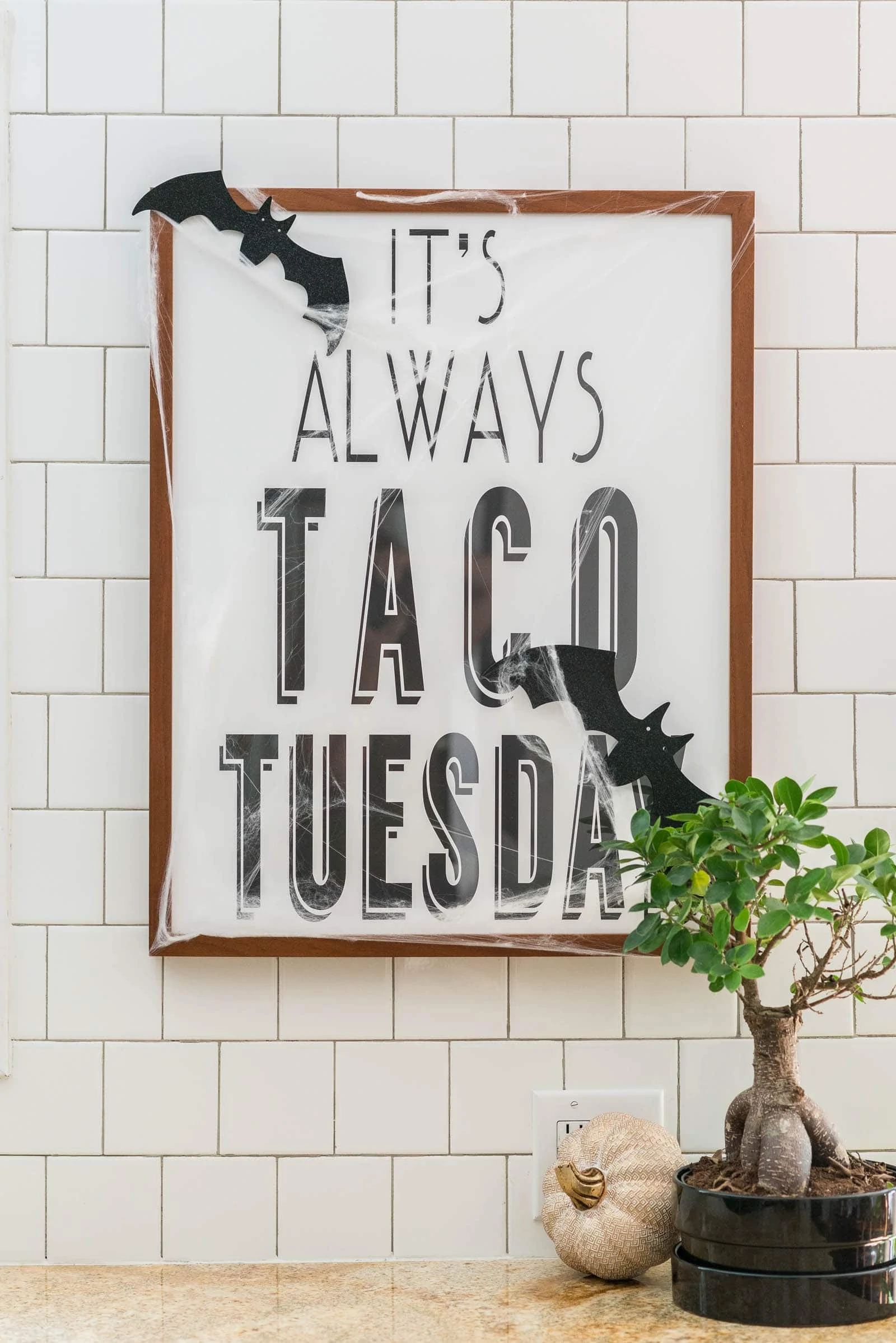 Halloween Taco Tuesday Sign