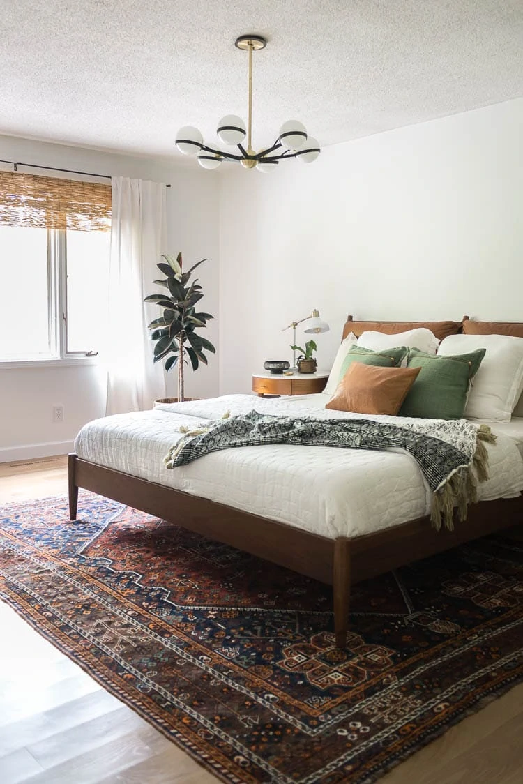 Midcentury bedroom with vintage rug