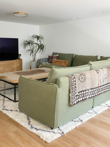 tutorial for how to cut a rug or cut carpet to resize it