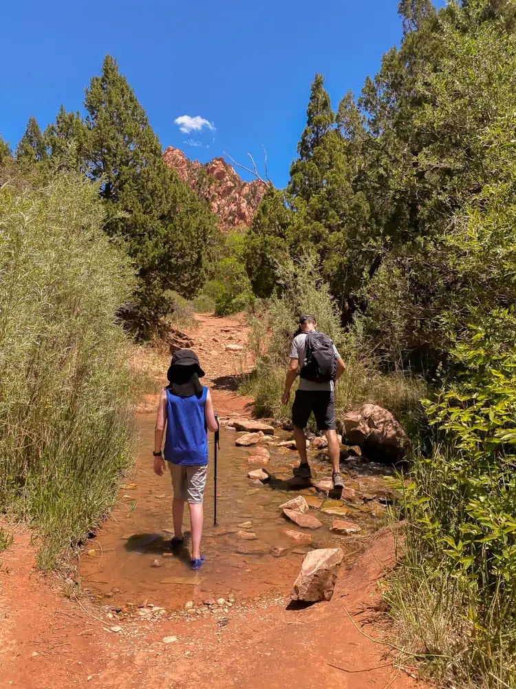 Slot canyon trail at Kanarra Trail 