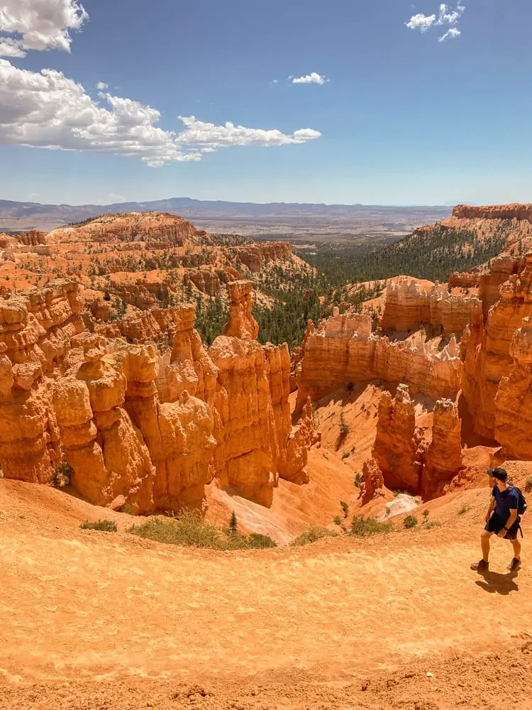 Queens Garden Trail and Navajo loop trail in Bryce Canyon 