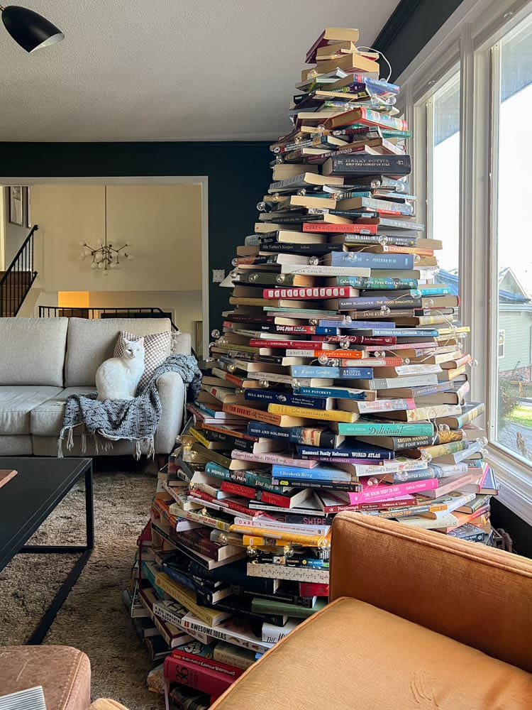 Book Tree How To Make A Christmas Tree Out Of Books 8165