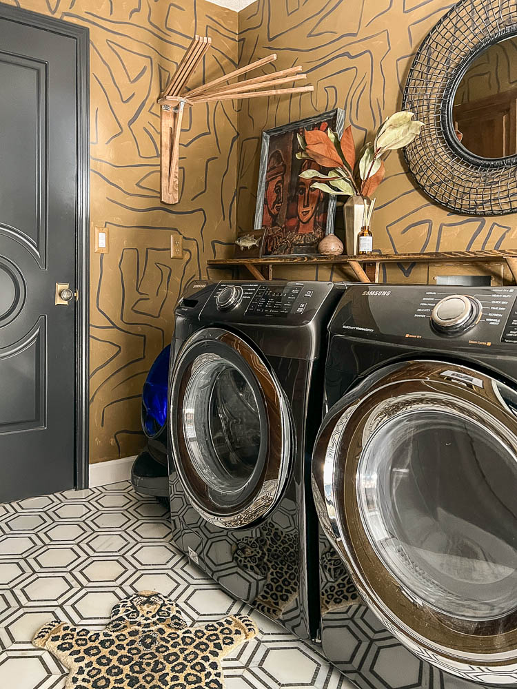 15 Space-Saving Small Laundry Room Ideas for Your Tiny Space