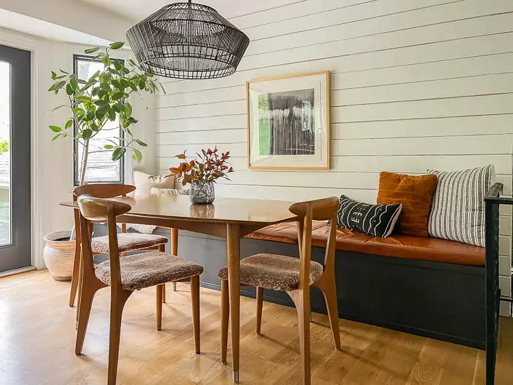 kitchen bench seating painted with cracked pepper Behr