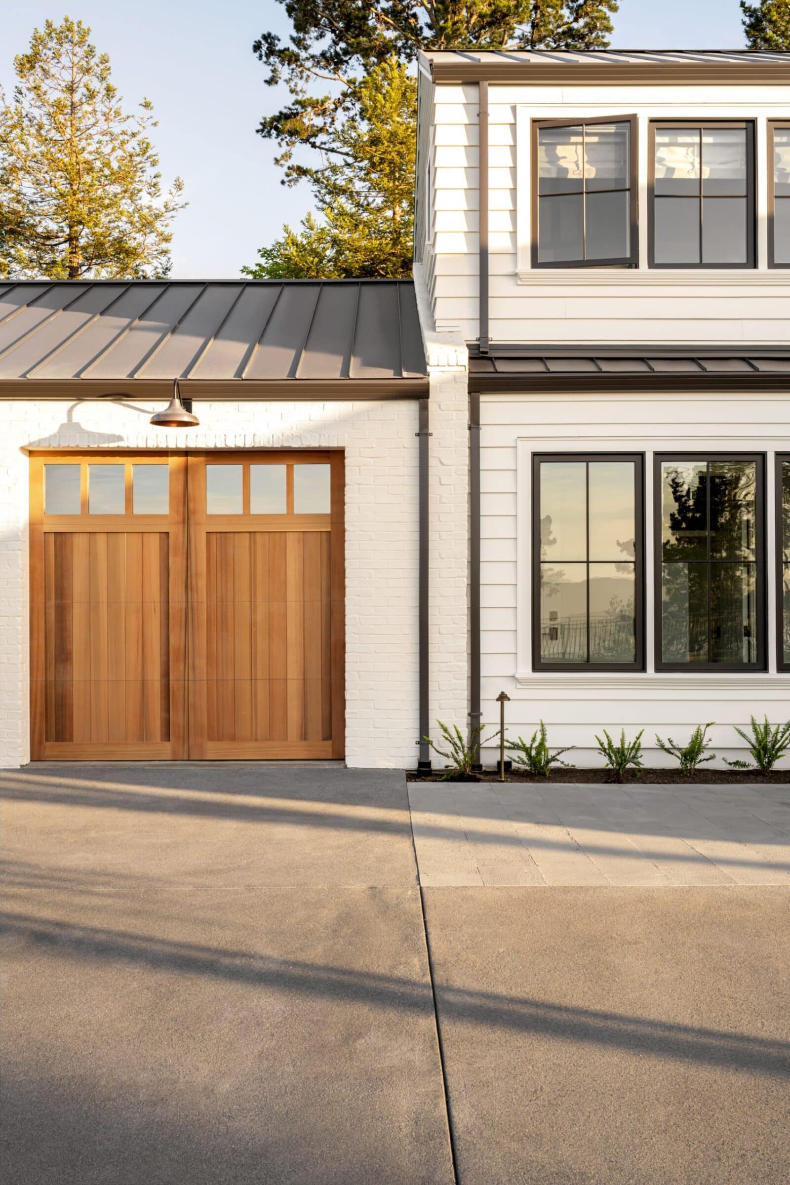 Sherwin Williams Alabaster on exterior 