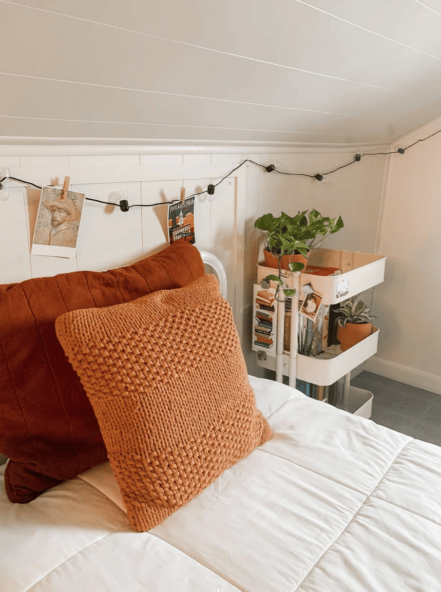 fairy lights in teen girl bedroom plus other great teen girl room ideas 