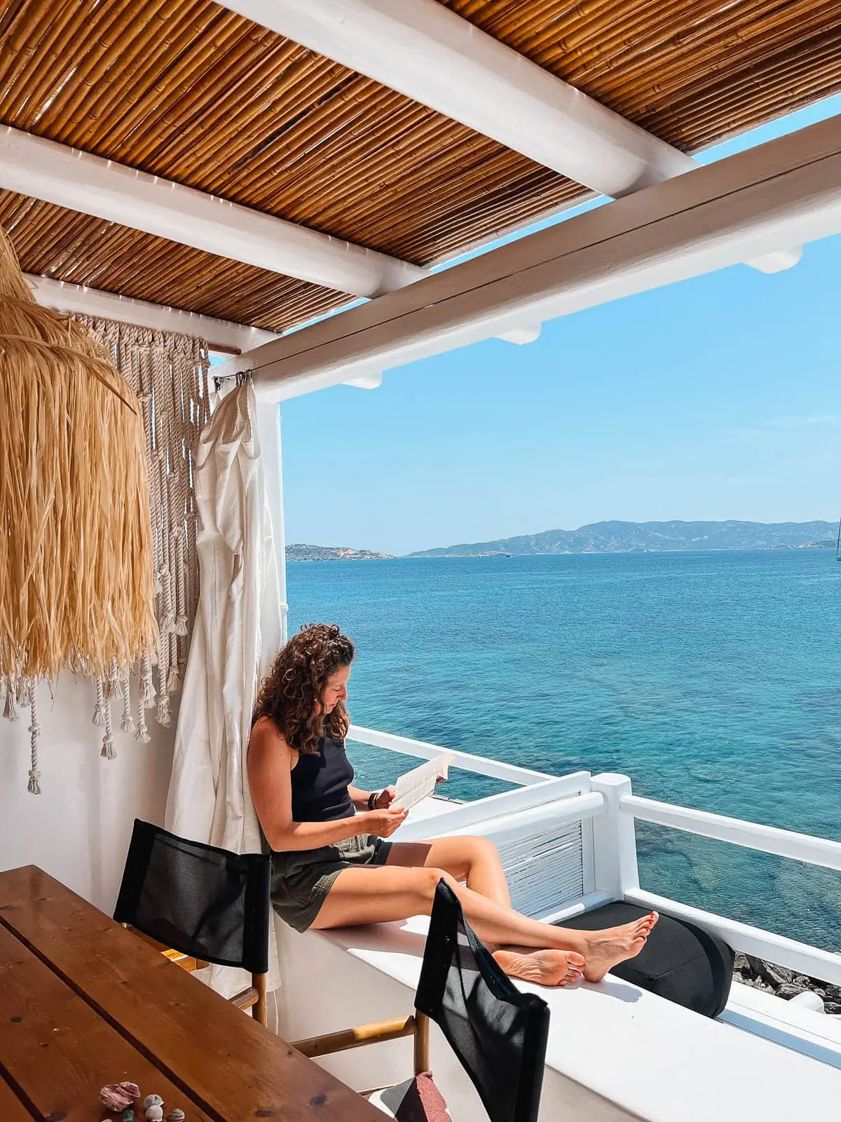 boutique hotel in Pollonia Greece 