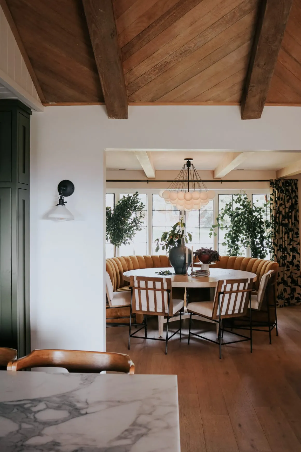 Faux beams in a dining room 