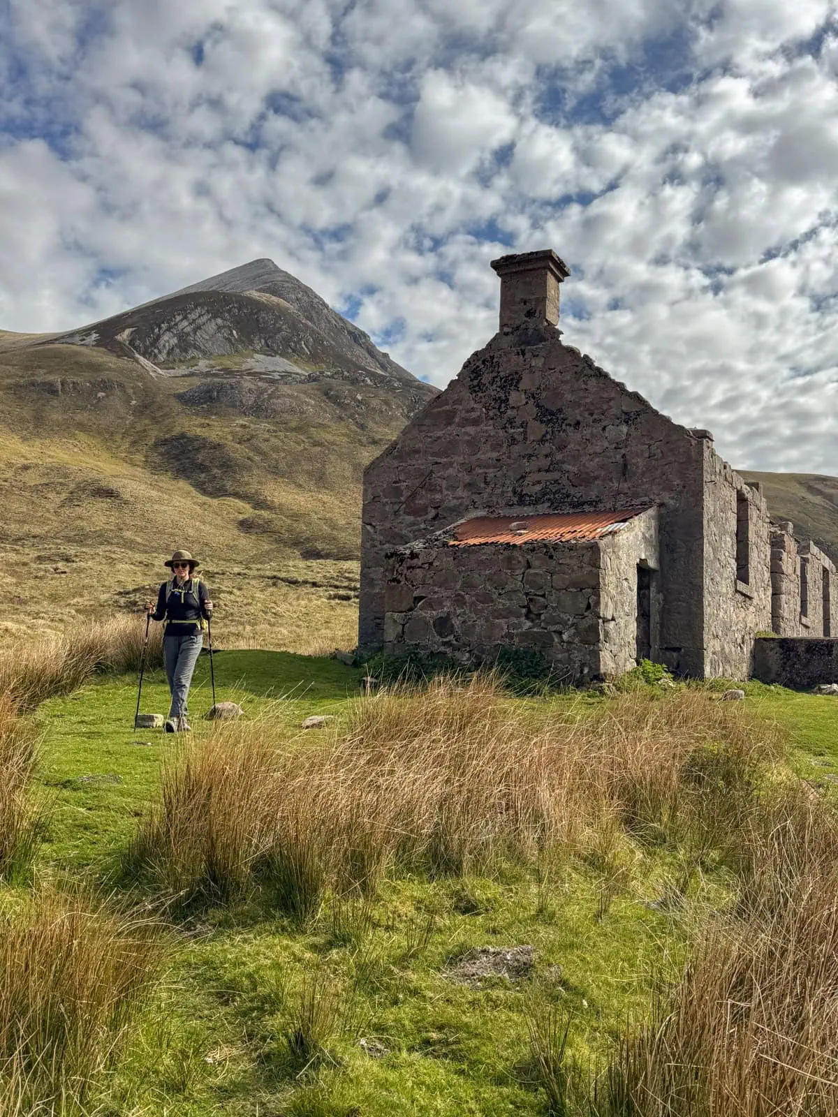 walking to FORT WILLIAM on the WHW trail 
