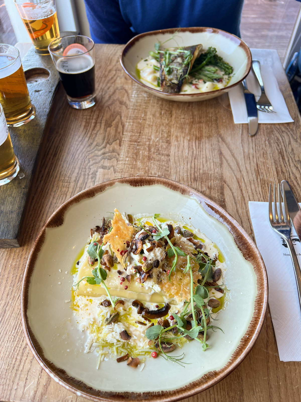 Beer and lunch at Bridge of Orchy Hotel 