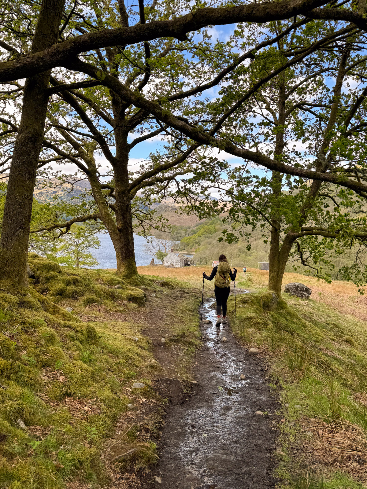 bothy on west highland way trail for backpackers 