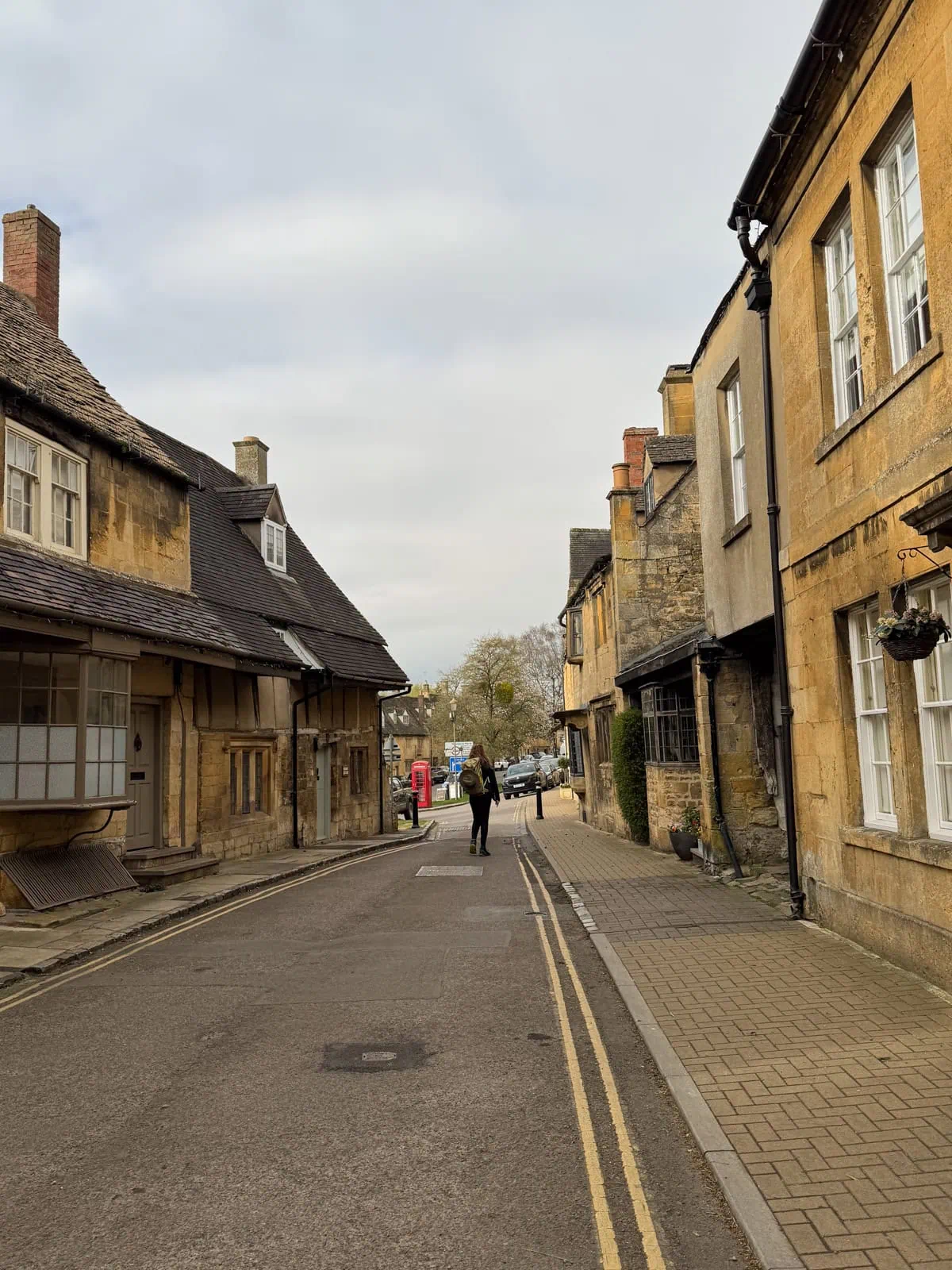 Full Cotswold Way itinerary starting the walk in Chipping Campden